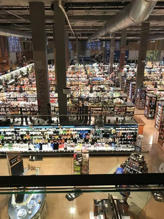 Harmons Neighborhood Grocer