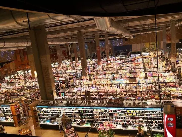 Harmons Neighborhood Grocer