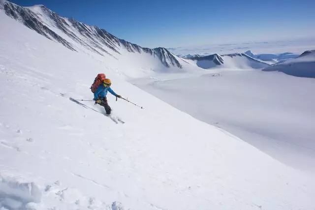 Antarctic Logistics & Expeditions