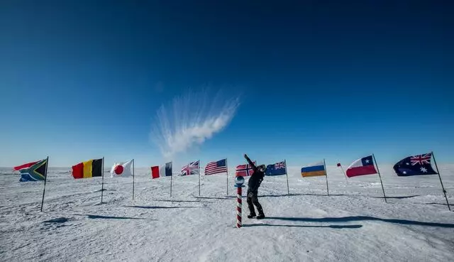 Antarctic Logistics & Expeditions